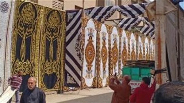 فض سرادق عزاء مخالف