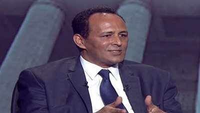 أستاذ قانون جنائي: السوشيال ميديا أحد صور الاتجار بالبشر