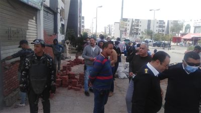 جهاز القاهرة الجديدة يسترد 20 وحدة سكنية لمخالفة تغيير النشاط بالتجمع الخامس