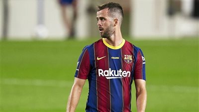 برشلونة يحتفل بعيد ميلاد بيانيتش الـ31
