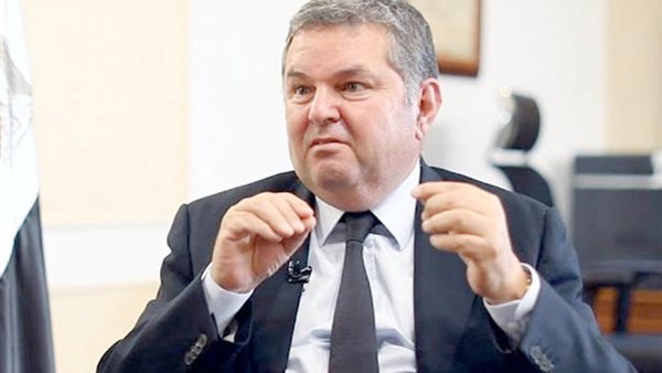  هشام توفيق وزير