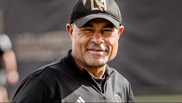  زكي عبد الفتاح 