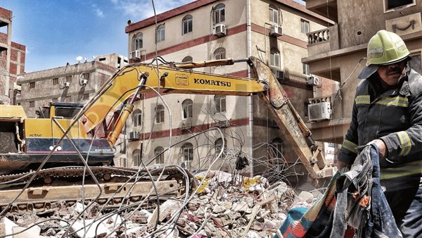 انهيار عقار جسر السويس