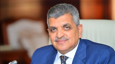 قناة السويس: السفينة البنمية جنحت على بعد 35 كيلو من مدخل القناة الجديدة