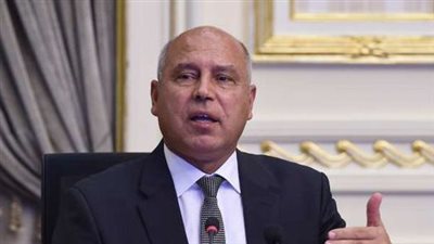 كامل الوزير: حادث قطاري سوهاج وقع بسبب فك ارتباط الإشارات ببرج طهطا الجديد 