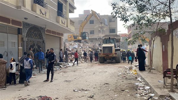 عقار جسر السويس المنهار