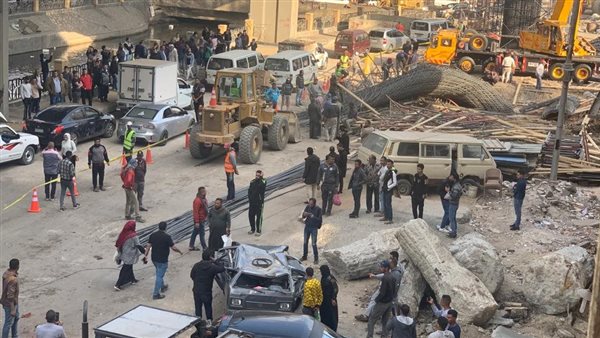 انهيار أحد السقالات