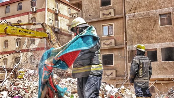 انهيار عقار جسر السويس