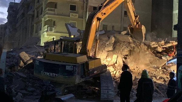 عقار جسر السويس المنهار