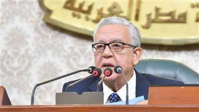 رئيس مجلس النواب يؤكد نزاهة القضاء: شفاف وعادل