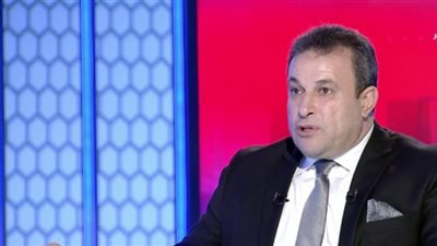 أيمن منصور: الزمالك عانى بدنيًا أمام الأهلي والنحاس تفوق على فيريرا