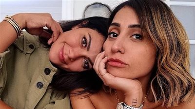 صبا مبارك تشارك جمهورها بصورة لها مع دينا الشربيني