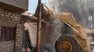 إزالة 11 حالة تعدٍ على أملاك الدولة بمركز ملوى في المنيا