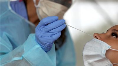 بريطانيا تعلن بدء اختبارات كورونا المنزلية للعمال الأسبوع المقبل