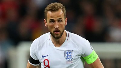 أسطورة مانشستر يونايتد ينصح هاري كين بالرحيل عن توتنهام