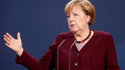 ميركل: القيود المفروضة في البلاد ستكسر الموجة الثالثة من كورونا