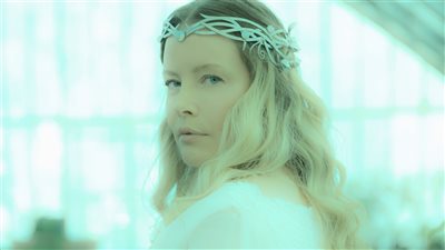 سامية أسعد في جلسة تصوير جديدة مستوحاة من 