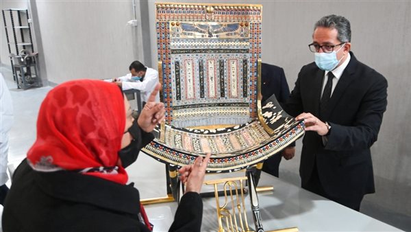 وزير السياحة