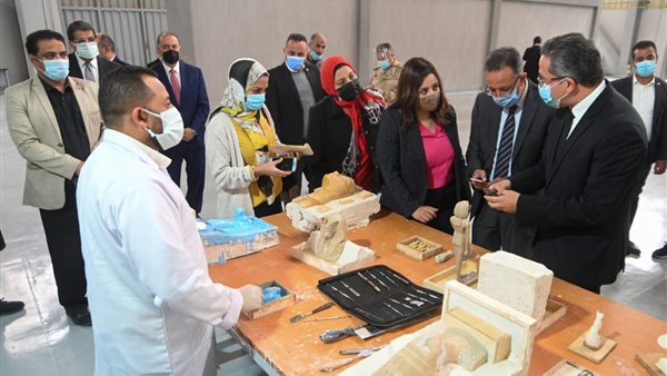 مصنع المستنسخات الأثرية