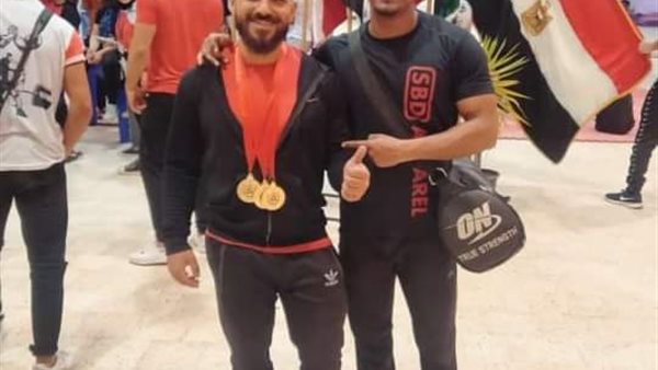 فوز الطالب بالميدليات