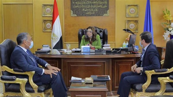 محافظ دمياط تستقبل