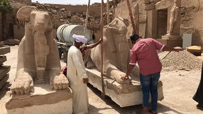 مصدر بالآثار يكشف آخر مستجدات الأعمال في مشروع ترميم كباش معابد الكرنك 