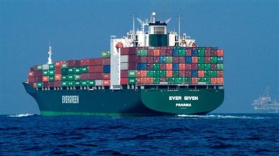 قبطان بحري: التحقيق في جنوح السفينة يستغرق أشهر.. والقاطرة الهولندية في مصر منذ 16 مارس