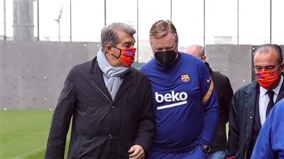 كومان يحدد موقفه من ضم أجويرو لبرشلونة 