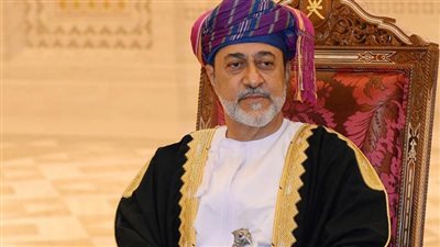 سلطان عُمان يوجه بمواصلة العمل للتوصل إلى تسوية شاملة لأزمة اليمن