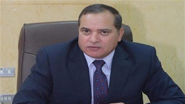 الدكتور أحمد عزيز