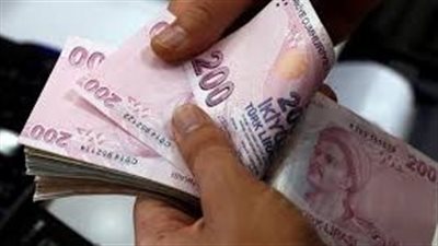 العملة التركية تهبط لمستوى قياسي جديد.. والدولار يسجل 15.35 ليرة