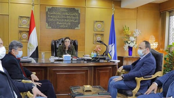 محافظ دمياط تلتقى