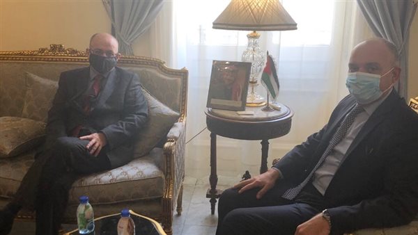 السفير الأردني يستقبل
