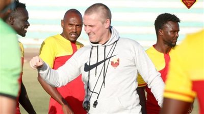 لي كلارك: محمد صلاح سيكون قائد ليفربول في المستقبل