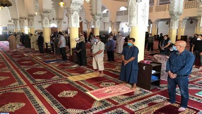 الحكومة تكشف حقيقة إلزام المصلين بدفع فواتير كهرباء المساجد