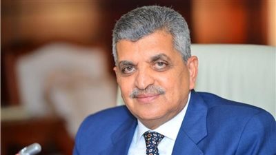 هيئة قناة السويس: شركة السفينة الجانحة ملزمة بتعويض 15 مليون دولار عن عطل كل يوم