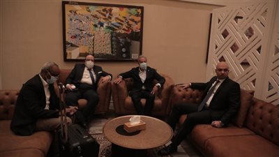 سفير مصر في السودان: الأهلي واجهة مشرفة للرياضة المصرية.. وكل الترتيبات جاهزة لمباراة المريخ