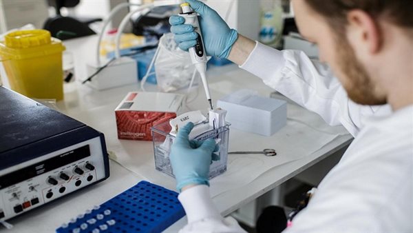 لقاحات كورونا