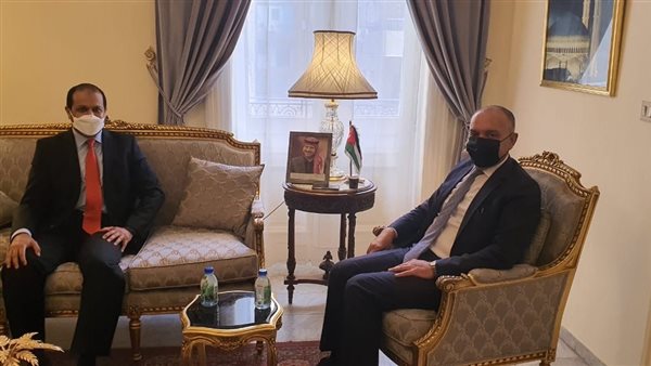 السفير الأردني يستقبل