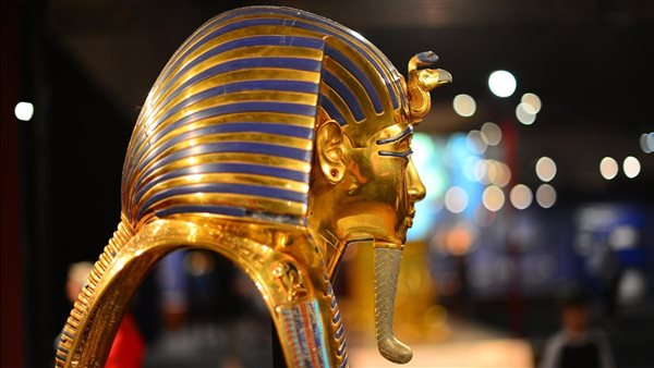 قناع الملك توت عنخ