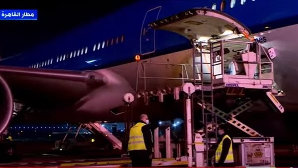 تسلم لقاح استرازينيكا