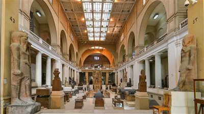 بعد نقل المومياوات.. مصدر: إخرج 100 ألف قطعة من المخازن لعرضها في متحف التحرير