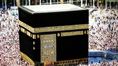 السعودية تكشف تفاصيل ضبط شخص يحمل سلاحًا داخل الحرم المكي (بيان)