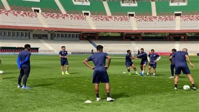 تدريبات استشفائية للاعبي الزمالك بفندق الإقامة في الجزائر