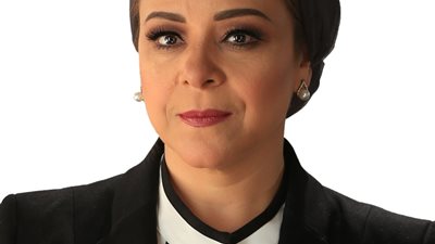 نهاد أبو القمصان: 