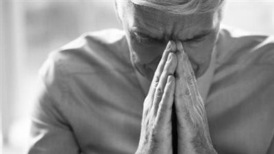  احمرار الوجه وضيق التنفس.. أعراض ارتفاع الدم لدى كبار السن