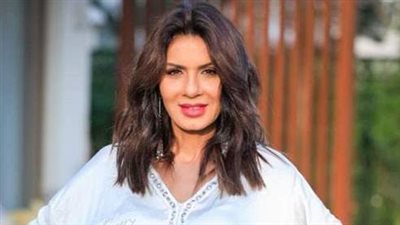 نجلاء بدر: يسرا تشبه عمرو دياب في الذكاء الفني والاجتماعي ولسه بتعلم منها