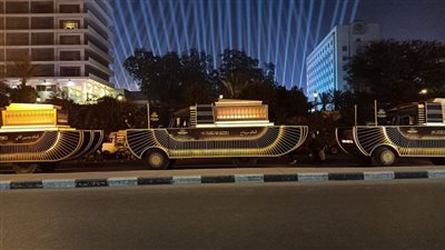 قبيل موكب نقل المومياوات الملكية.. لماذا يُخلي السكان أسطح منازلهم بتلك المناطق؟