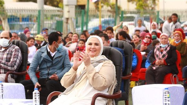 نيفين القباج وزيرة