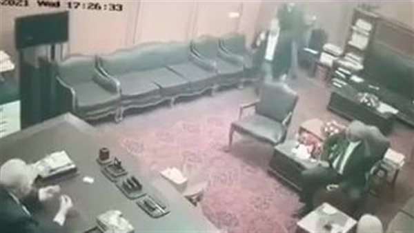 جانب من الفيديو 